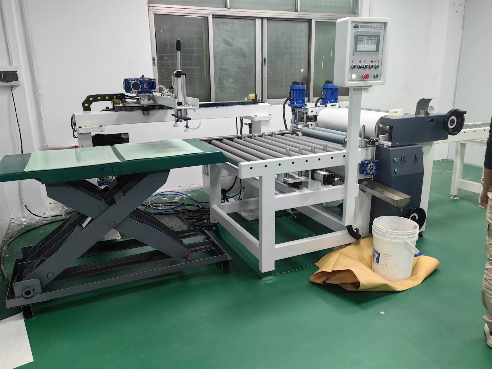 glue roller customized for pickle ball rackets