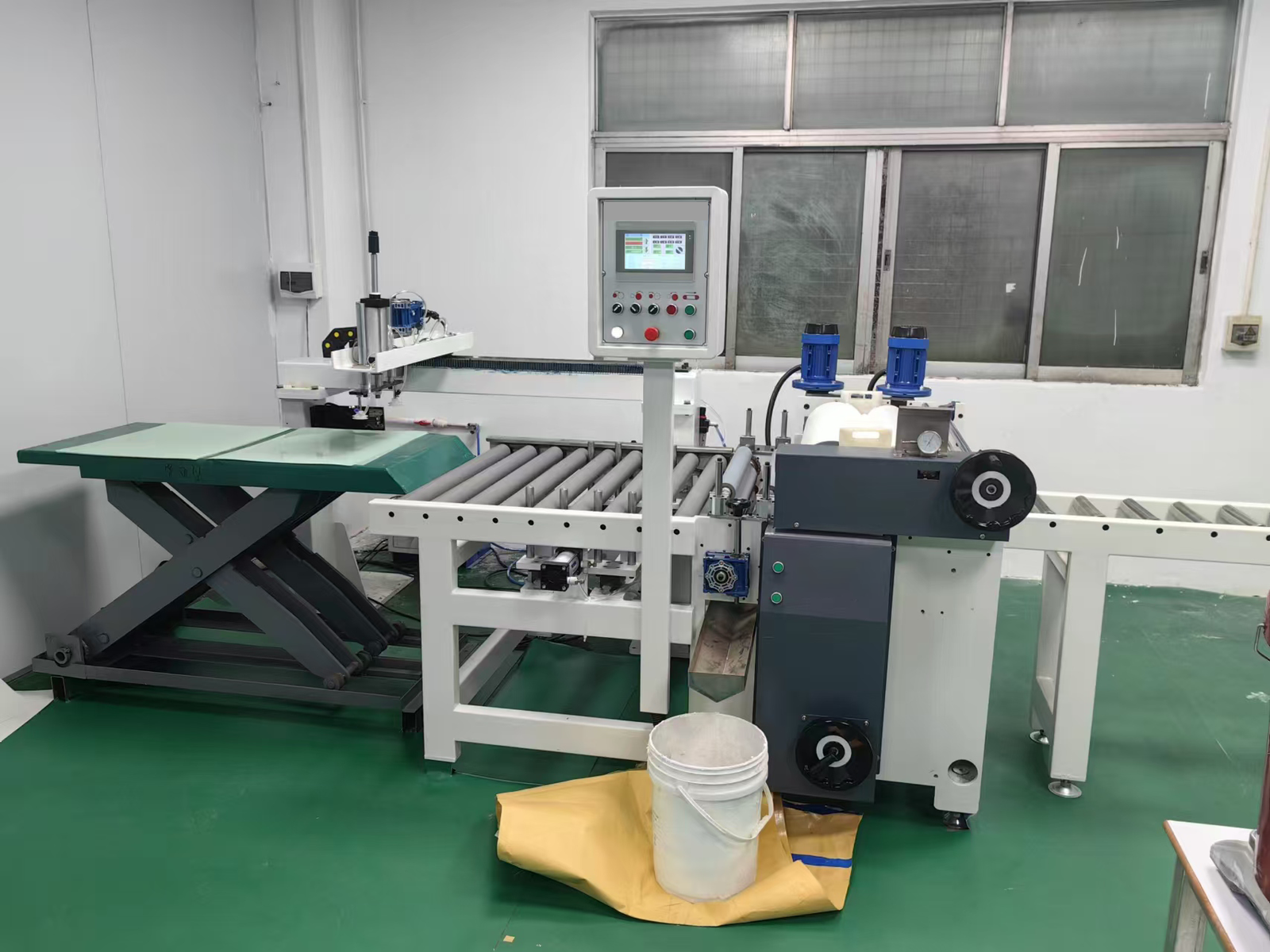 Automatic adhesive mixing machine,Roller coating machine,Board lamination,mixing and dosing machine